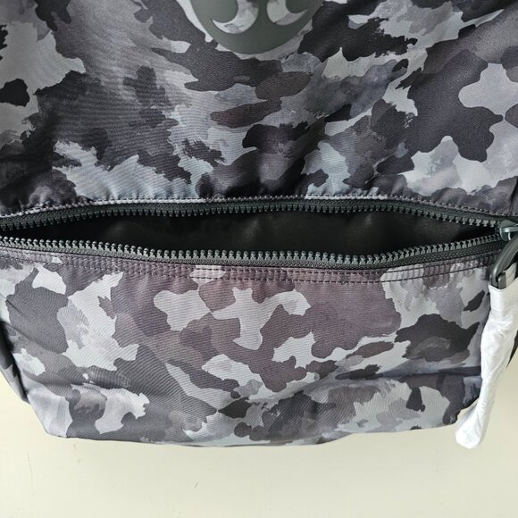 NWT LULULEMON TCA6 Grey Camo Lightweight New Crew Backpack OS Updated - Picture 7 of 13